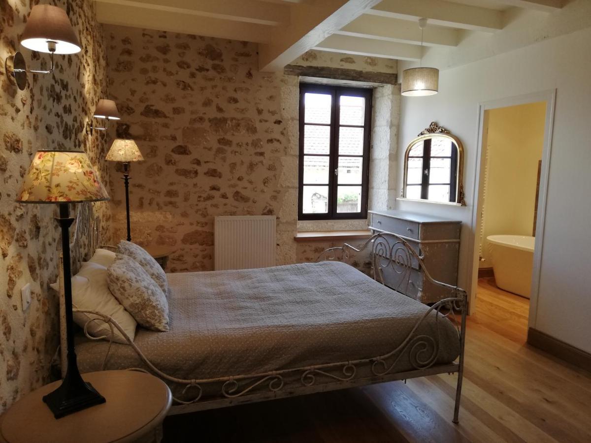 Bed and Breakfast L'Escapade Брантом Экстерьер фото