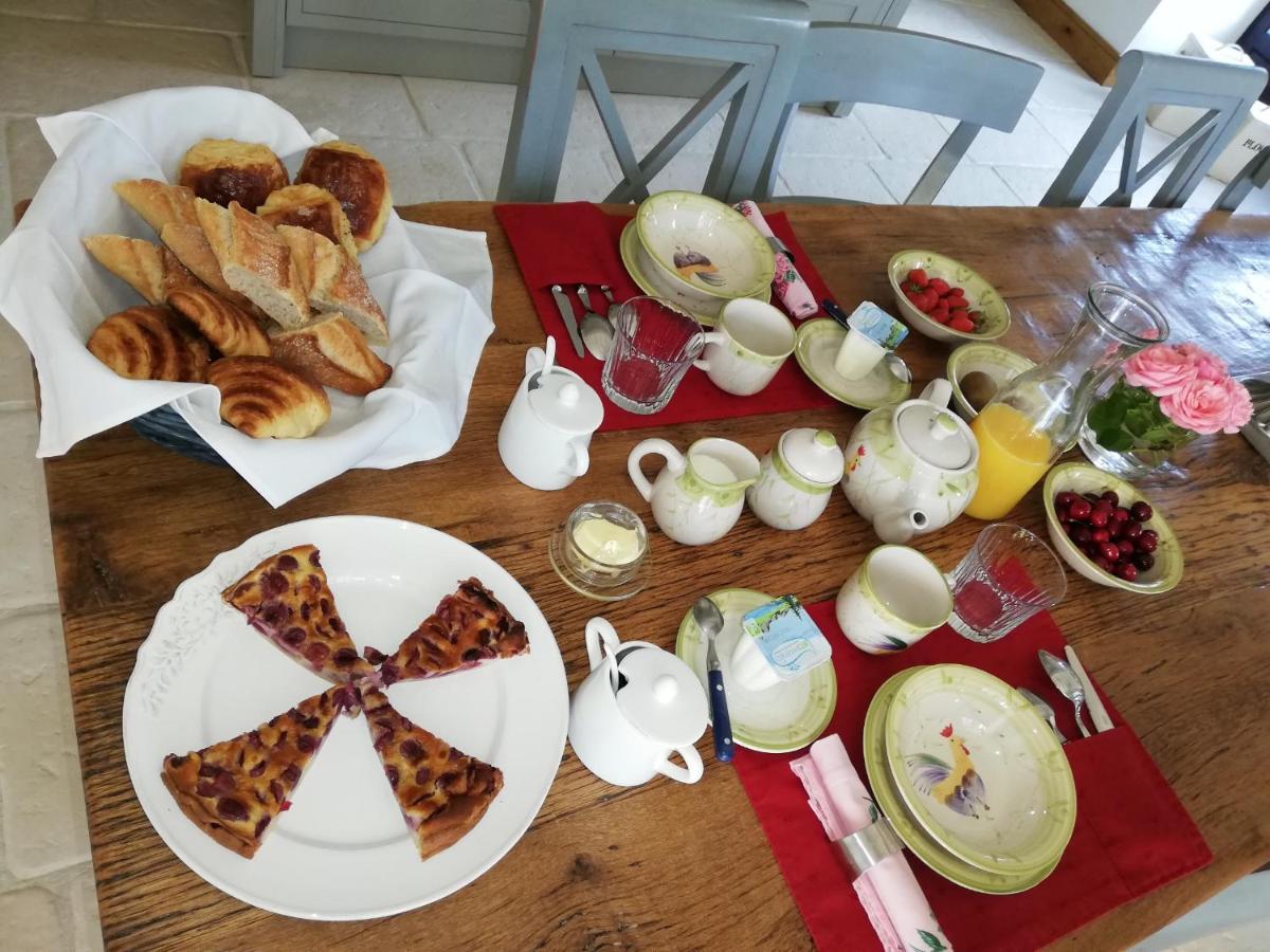 Bed and Breakfast L'Escapade Брантом Экстерьер фото